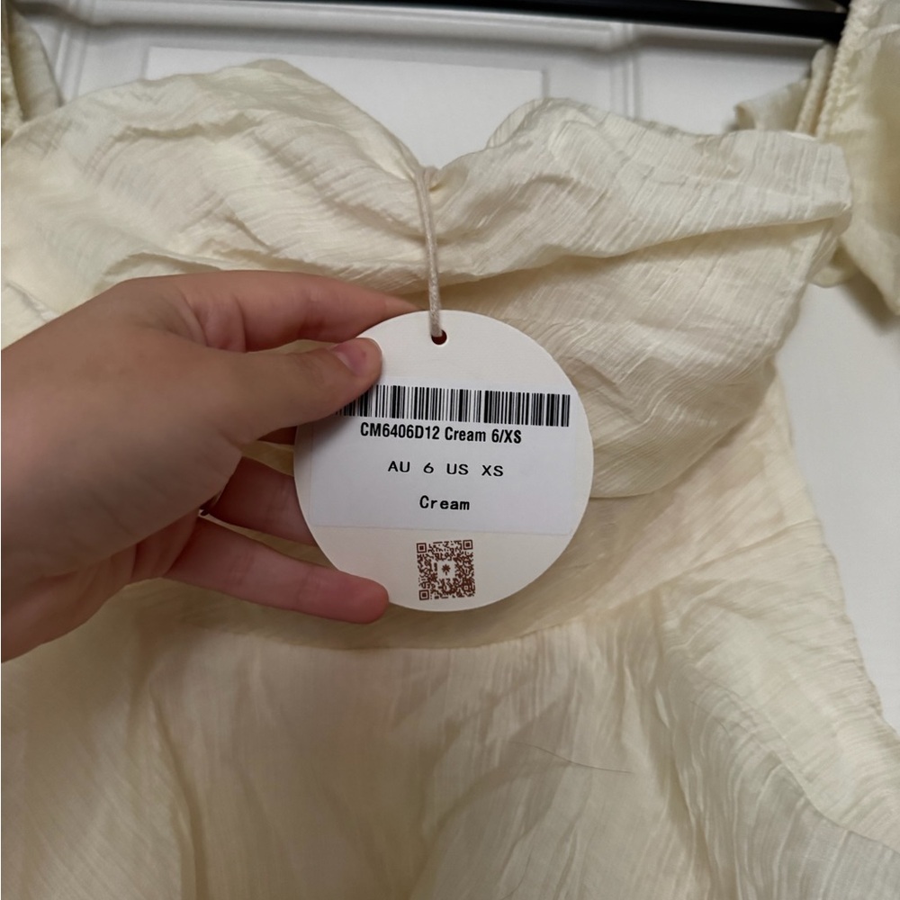 Here Comes The Sun Giavana Off-Shoulder Layered Mini Dress Cream - Picture 6 of 7